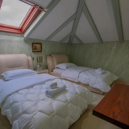 Durham 3*